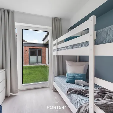 With 2 Bedrooms *