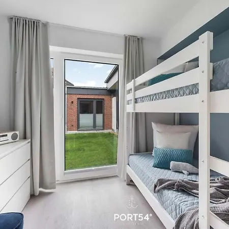 With 2 Bedrooms *